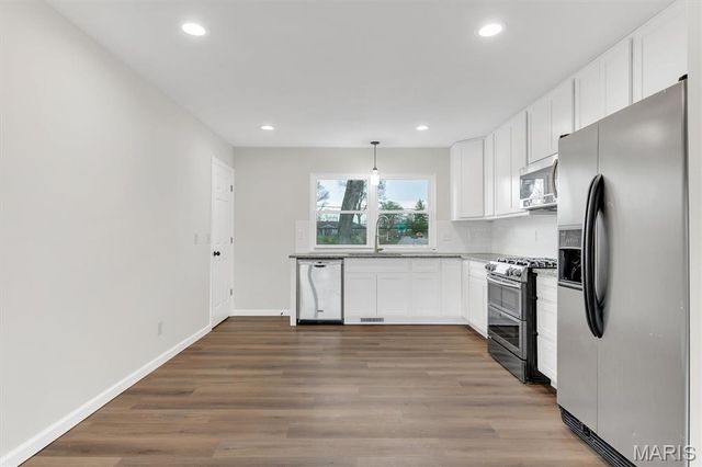 45 Saint Lawrence Drive, St Peters, MO 63376