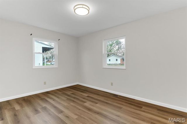 45 Saint Lawrence Drive, St Peters, MO 63376