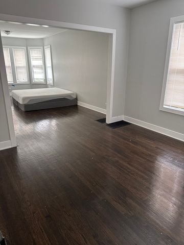 310 W 105th Street, Chicago, IL 60628