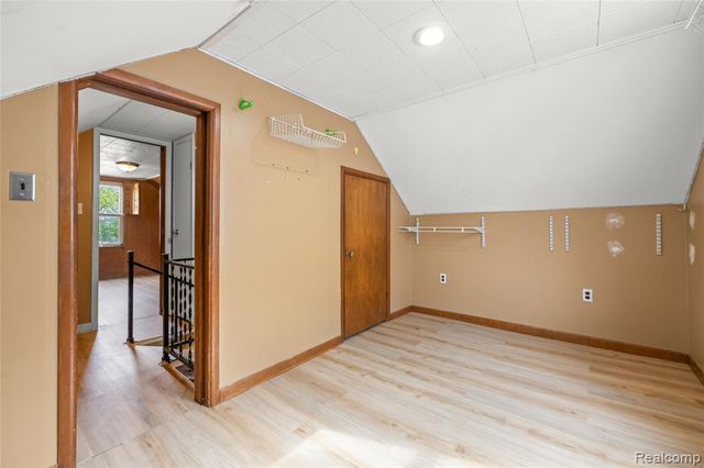 27517 Sheridan Street, Garden City, MI 48135