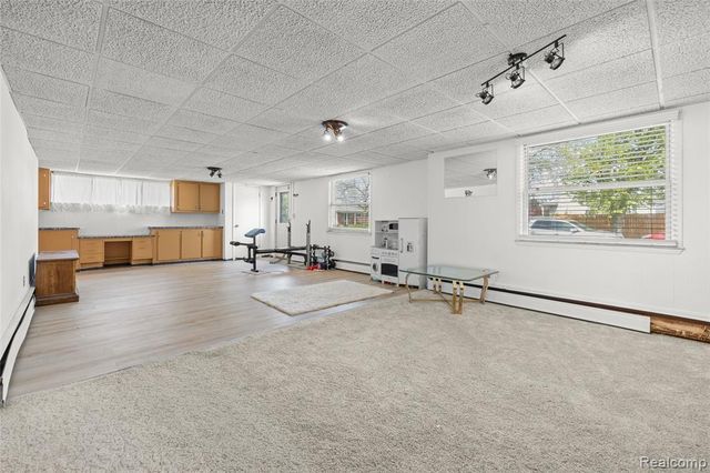 27517 Sheridan Street, Garden City, MI 48135