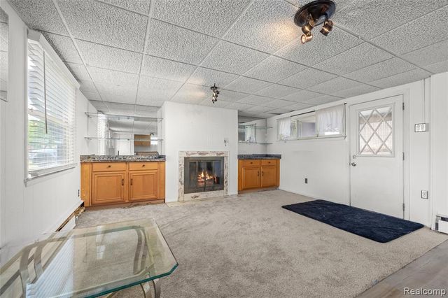 27517 Sheridan Street, Garden City, MI 48135