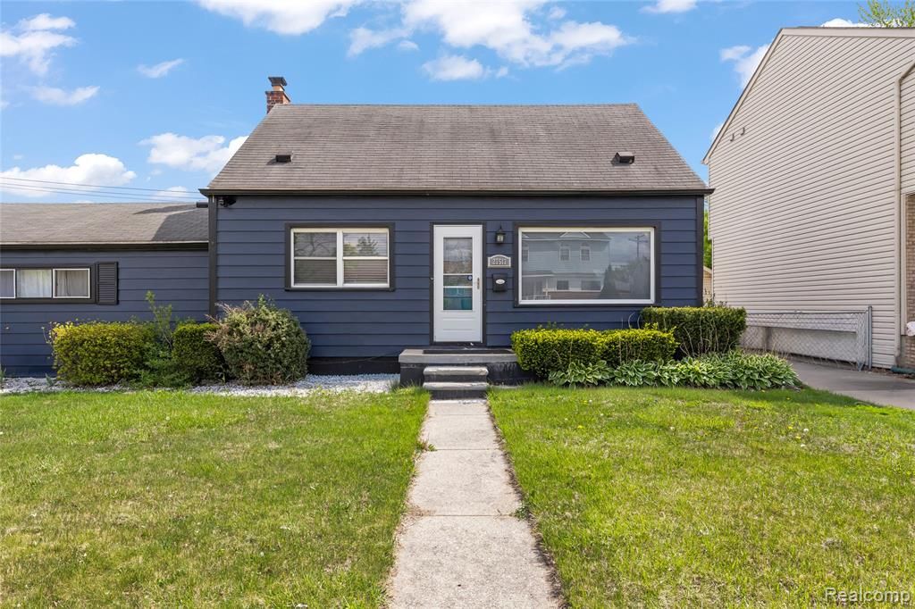 27517 Sheridan Street, Garden City, MI 48135