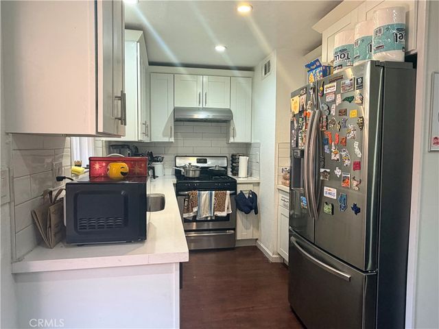 9831 Sepulveda 26, Los Angeles, CA 91343