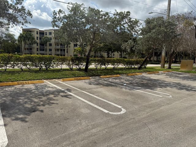 8401 Royal Palm Blvd 8401, Coral Springs, FL 33065