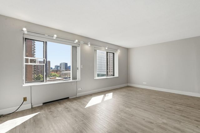 15 S 1st Street A914, Minneapolis, MN 55401