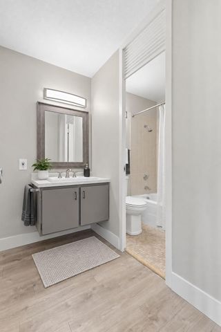 15 S 1st Street A914, Minneapolis, MN 55401