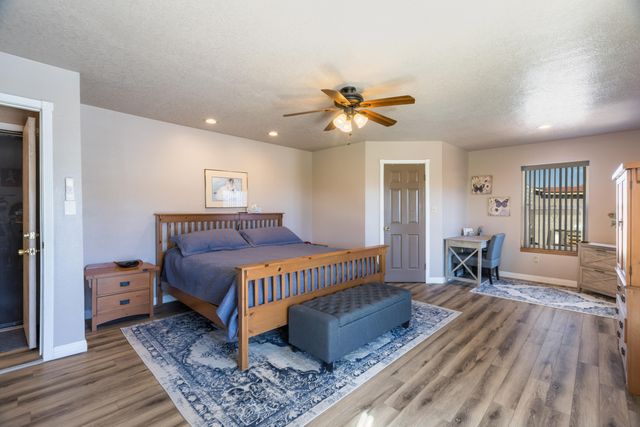 5720 Don Pasquale Drive SW, Albuquerque, NM 87121