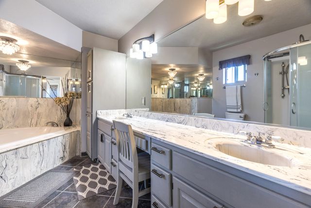 5720 Don Pasquale Drive SW, Albuquerque, NM 87121