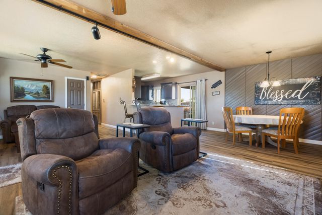 5720 Don Pasquale Drive SW, Albuquerque, NM 87121