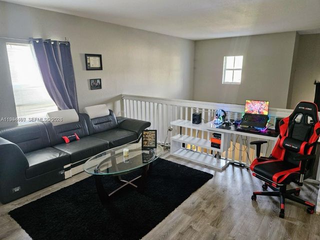 165 NE 32nd Ter, Homestead, FL 33033