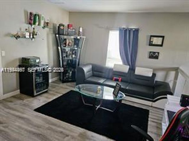 165 NE 32nd Ter, Homestead, FL 33033