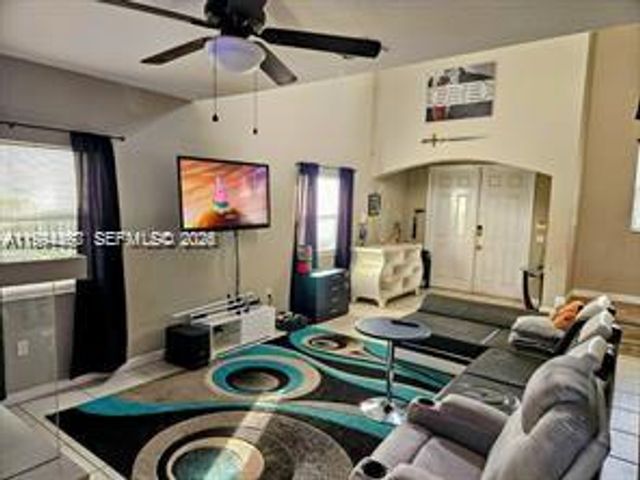 165 NE 32nd Ter, Homestead, FL 33033