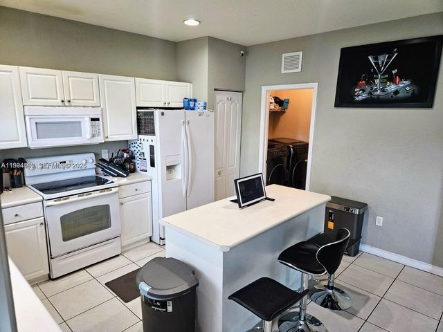 165 NE 32nd Ter, Homestead, FL 33033