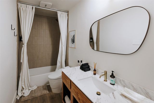 11210 Hidden Bluff DR, Austin, TX 78754