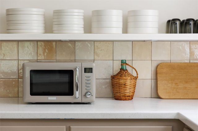 11210 Hidden Bluff DR, Austin, TX 78754