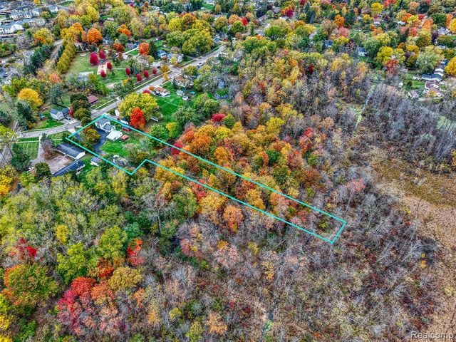 421 West Street, Howell, MI 48843