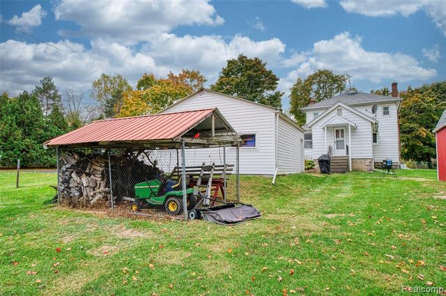 421 West Street, Howell, MI 48843