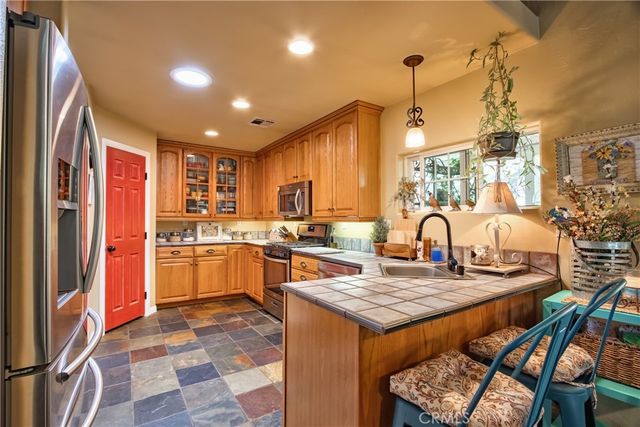 48208 Tanglewood Court, Aguanga, CA 92536
