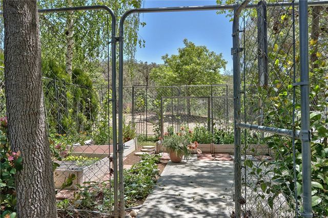 48208 Tanglewood Court, Aguanga, CA 92536