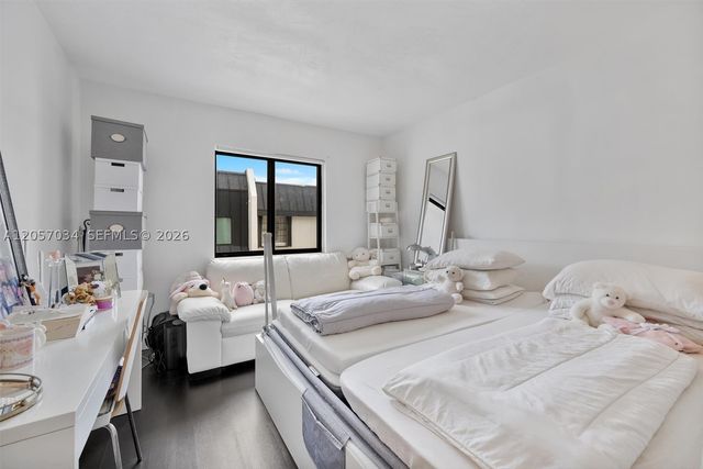 5555 Ludlam Rd 41, South Miami, FL 33155