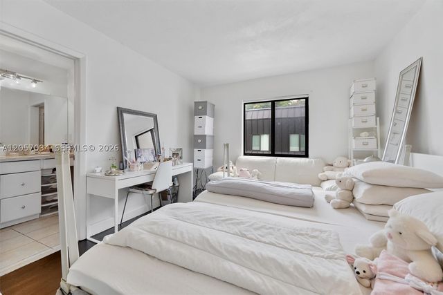 5555 Ludlam Rd 41, South Miami, FL 33155
