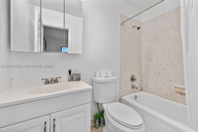 5555 Ludlam Rd 41, South Miami, FL 33155