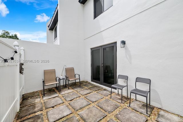 5555 Ludlam Rd 41, South Miami, FL 33155