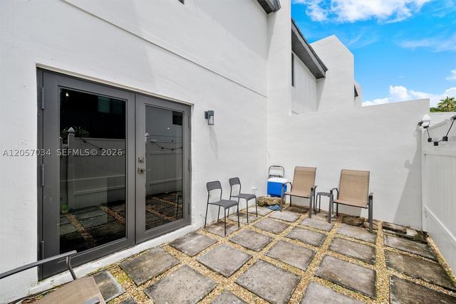 5555 Ludlam Rd 41, South Miami, FL 33155