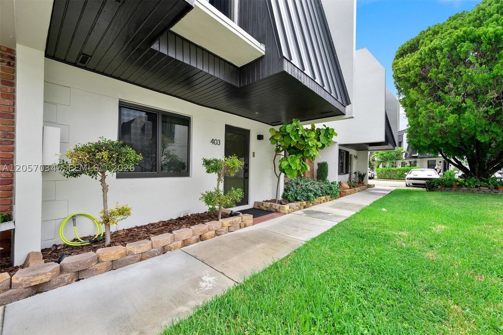 5555 Ludlam Rd 41, South Miami, FL 33155
