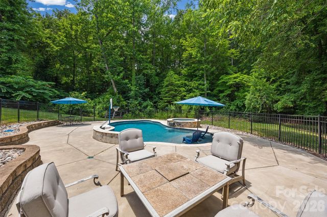 817 Savile Lane 29, Fort Mill, SC 29715