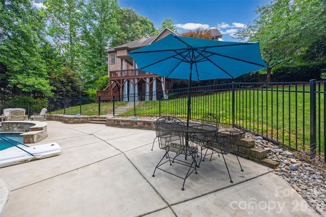 817 Savile Lane 29, Fort Mill, SC 29715