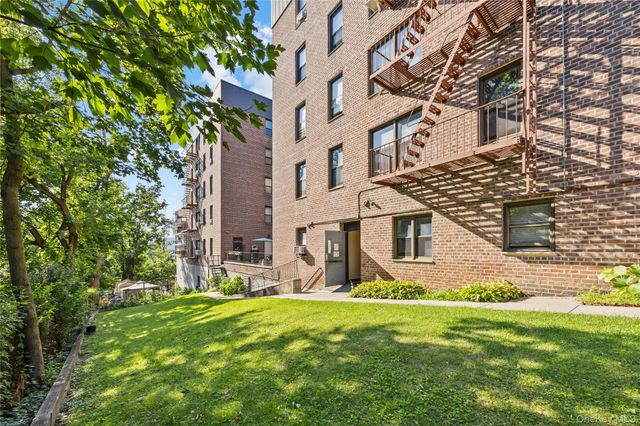 309 N broadway Broadway 2G, Yonkers, NY 10701