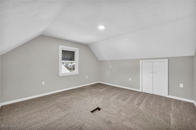 334 Hawthorne St, Elyria, OH 44035