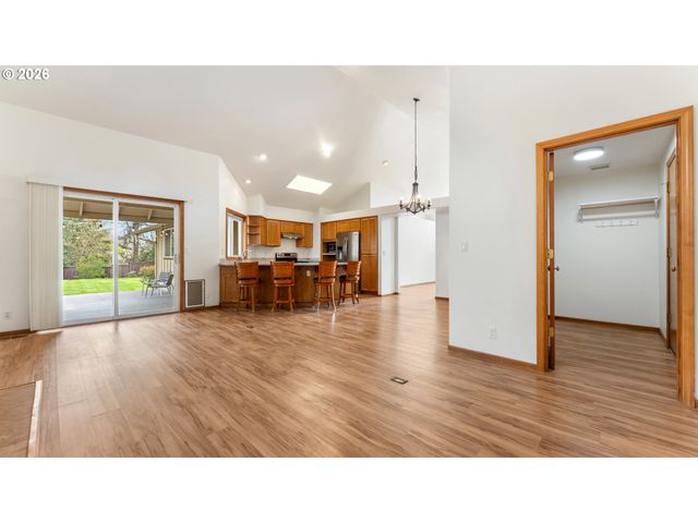 4393 ALTURA St, Eugene, OR 97404