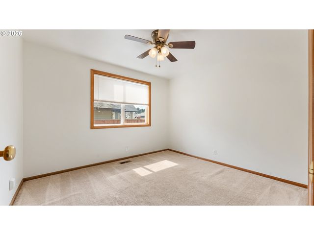 4393 ALTURA St, Eugene, OR 97404