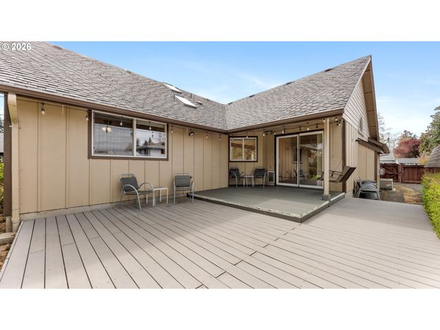 4393 ALTURA St, Eugene, OR 97404