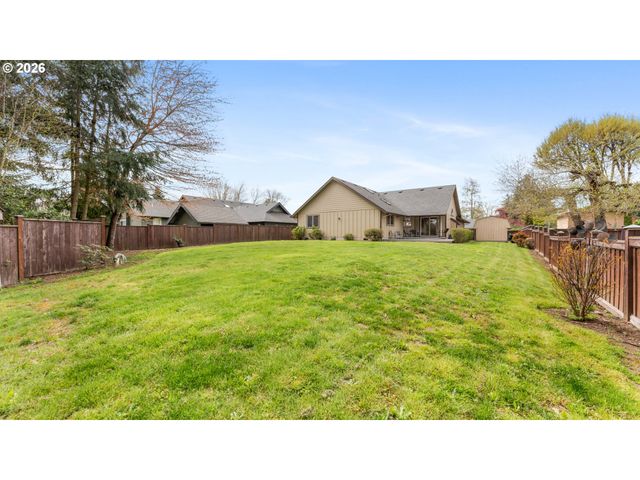 4393 ALTURA St, Eugene, OR 97404
