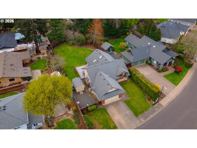 4393 ALTURA St, Eugene, OR 97404