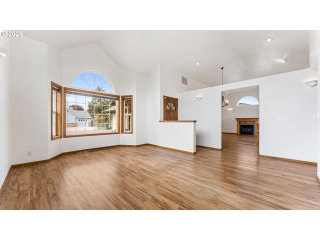 4393 ALTURA St, Eugene, OR 97404