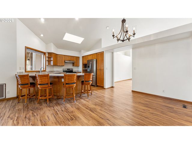 4393 ALTURA St, Eugene, OR 97404