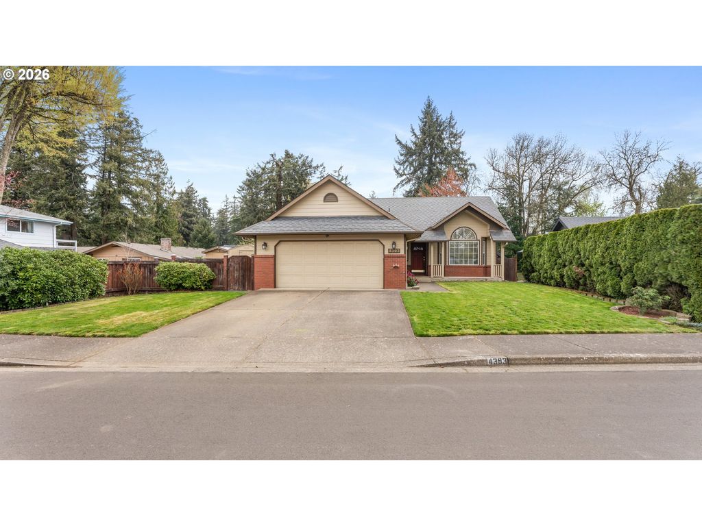 4393 ALTURA St, Eugene, OR 97404