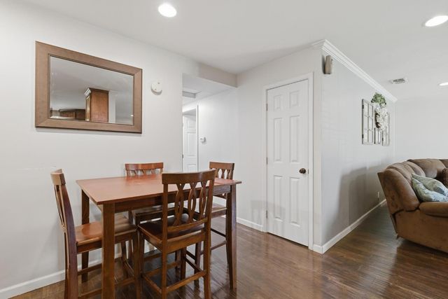 1022 Fleda Ave, Olivehurst, CA 95961