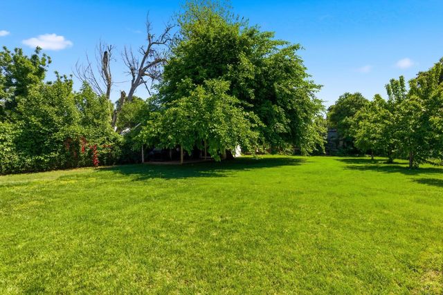 1022 Fleda Ave, Olivehurst, CA 95961