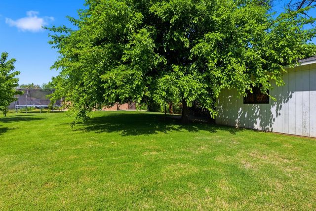 1022 Fleda Ave, Olivehurst, CA 95961