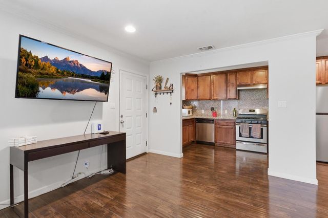 1022 Fleda Ave, Olivehurst, CA 95961