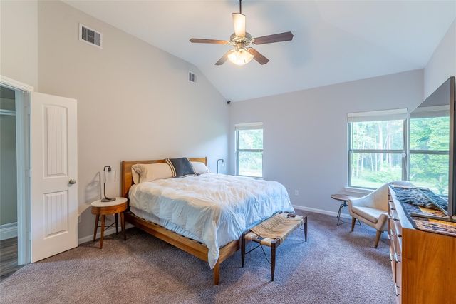 120 Sanctuary Road, Huntsville, TX 77340