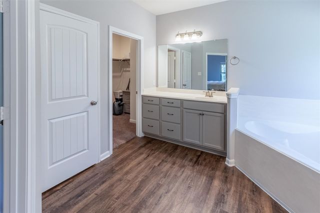 120 Sanctuary Road, Huntsville, TX 77340
