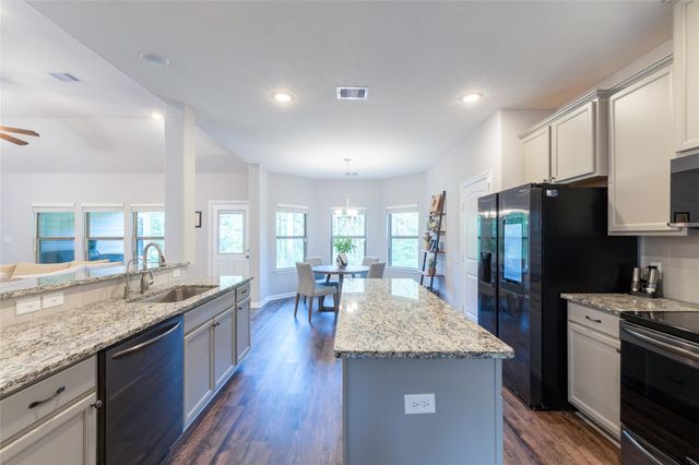 120 Sanctuary Road, Huntsville, TX 77340