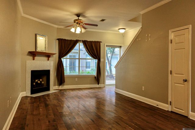 4154 Jefferson Woods Dr, Baton Rouge, LA 70809